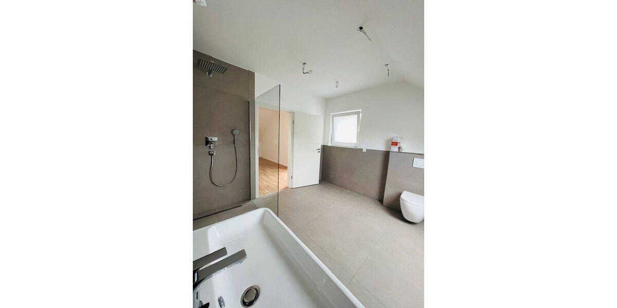 Doppelhaushälfte Rümmelsheim - 6 Zimmer, 182 m&sup2;, 2.000&euro; | Angebot:26155652