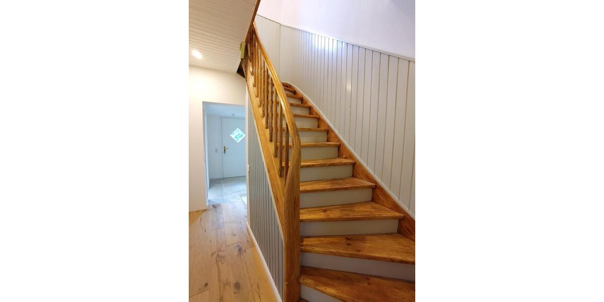 Befristet 12 Monate Teilmöbiliert - frisch saniert 5 zimmer