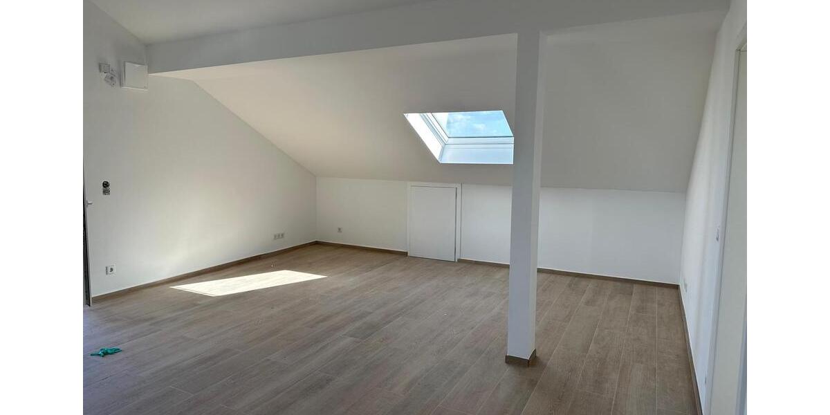 Etagenwohnung Bornheim - 2 Zimmer, 62 m&sup2;, 1.000&euro; | Angebot:25935345