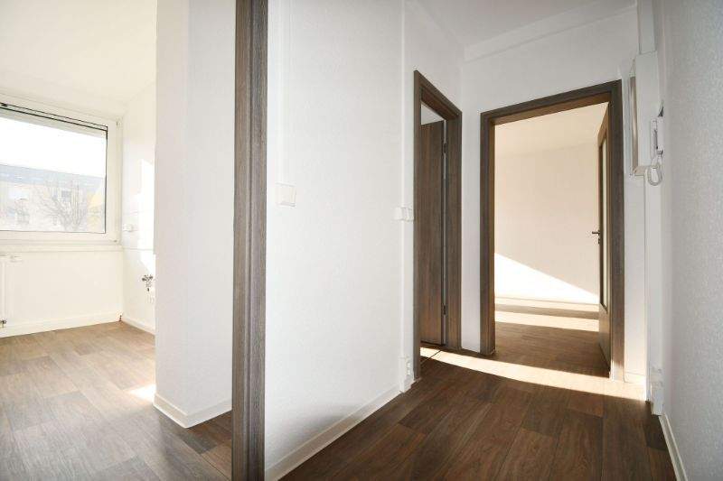 Etagenwohnung Riesa Gröba - 3 Zimmer, 66 m&sup2;, 450&euro; | Angebot:25865588