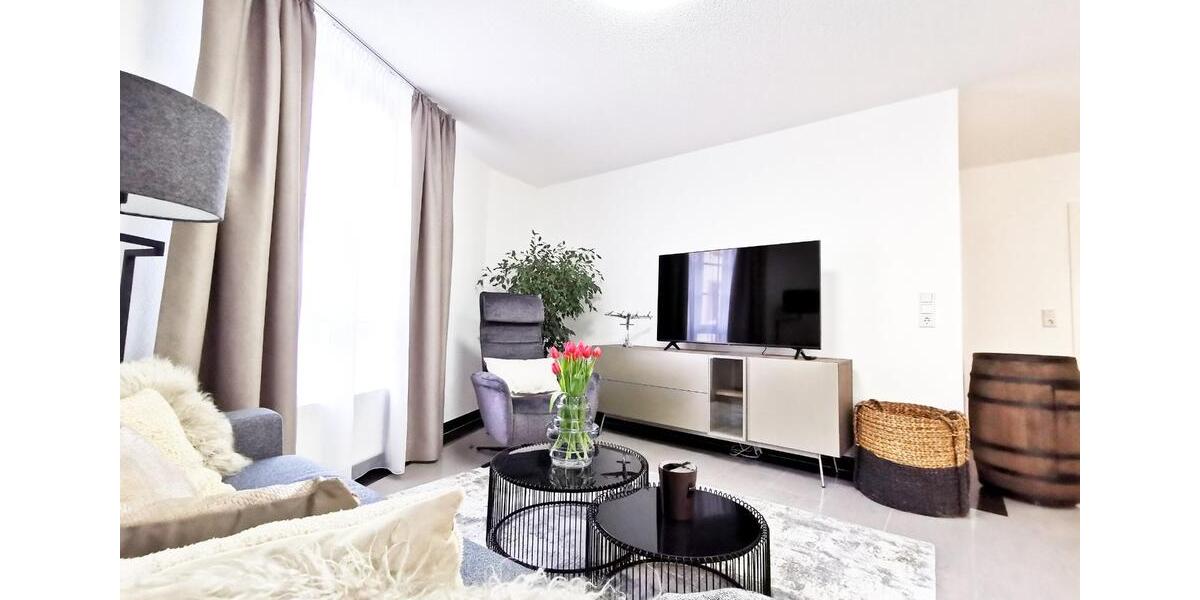 Etagenwohnung Waldshut-Tiengen Tiengen - 2 Zimmer, 85 m&sup2;, 1.450&euro; | Angebot:23601198