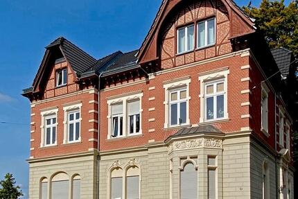 2.5 Zimmer Wohnung + Dachgeschoss ca. 90qm in Solingen-Gräfrath 2 zimmer