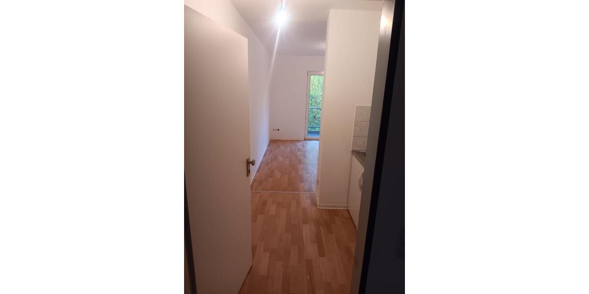 Etagenwohnung Essen Stadtbezirk VI - 1 Zimmer, 22 m&sup2;, 435&euro; | Angebot:26676691