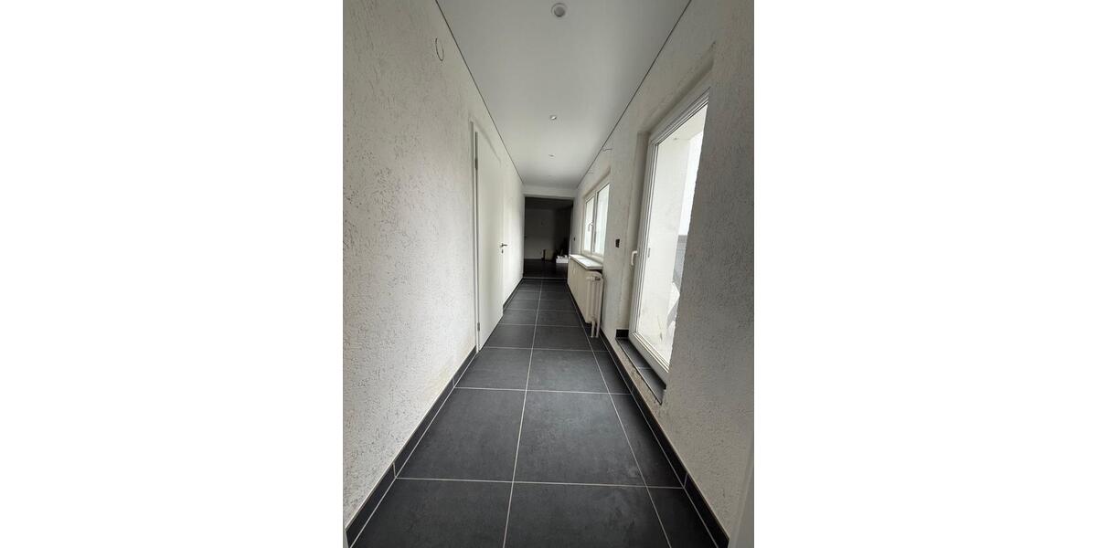 Erdgeschoßwohnung Völklingen - 3 Zimmer, 100 m&sup2;, 850&euro; | Angebot:25539811