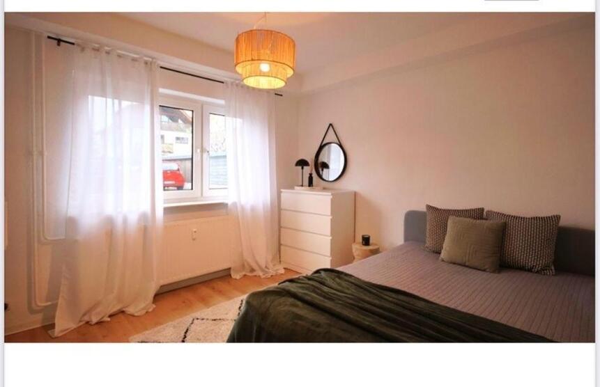 Modernisierte und möblierte 2-Zimmer-Wohnung in Auerbach