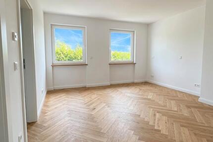 Wohnung Frankfurt am Main Ostend - 5 Zimmer, 95 m&sup2;, 560&euro; | Angebot:26196711