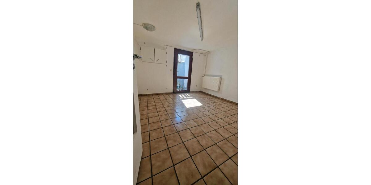 Erdgeschoßwohnung Vöhl - 2 Zimmer, 60 m&sup2;, 500&euro; | Angebot:24784331