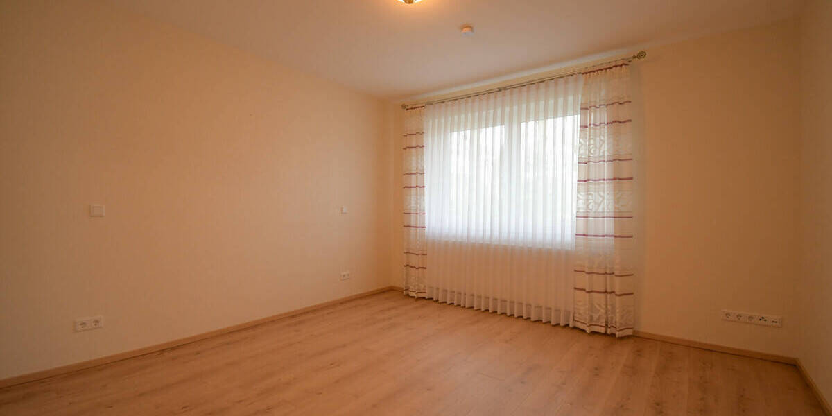 Etagenwohnung Edewecht - 3 Zimmer, 107 m&sup2;, 1.250&euro; | Angebot:26106319