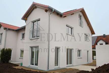 Haus zum Mieten in Gilching 3.800 € 200 m² 7 zimmer