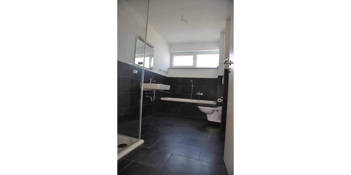 Etagenwohnung Aldingen - 4 Zimmer, 123 m&sup2;, 1.190&euro; | Angebot:26253117