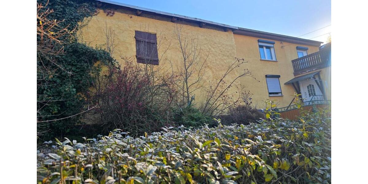ruhiges Einfamilienhaus mit Terrasse und großem Garten 4 zimmer