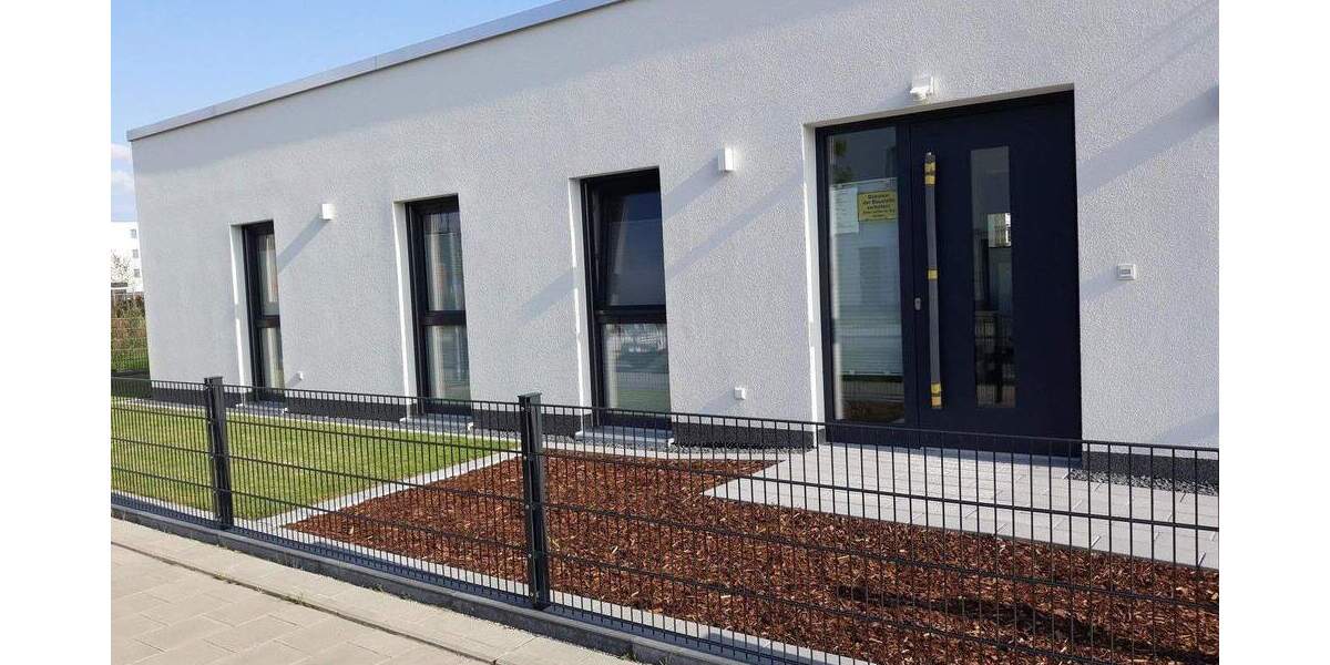 Neubau Erstbezug Barrierefreier Bungalow Haus mit eigenem Garten 3 zimmer