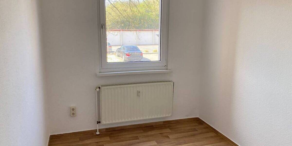Etagenwohnung Bitterfeld-Wolfen Wolfen - 3 Zimmer, 57 m&sup2;, 354&euro; | Angebot:25694975