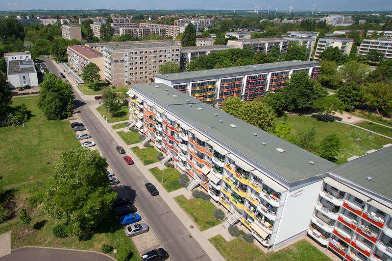 Etagenwohnung Magdeburg Neu Olvenstedt - 2 Zimmer, 58 m&sup2;, 365&euro; | Angebot:25282401