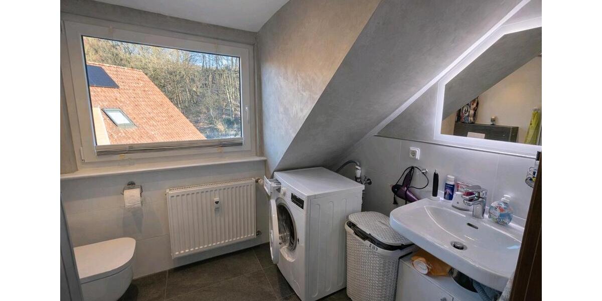 Dachgeschoßwohnung Stadtoldendorf - 3 Zimmer, 71 m&sup2;, 450&euro; | Angebot:25049580