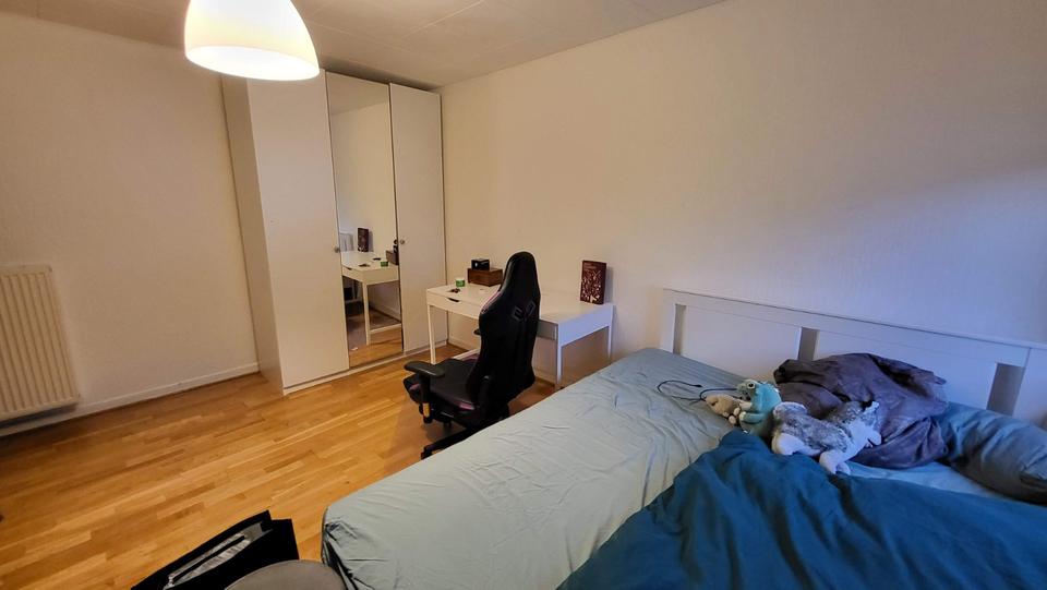 Wohnen auf Zeit Köln Rodenkirchen - 17 Zimmer, 100 m&sup2;, 600&euro; | Angebot:25937122