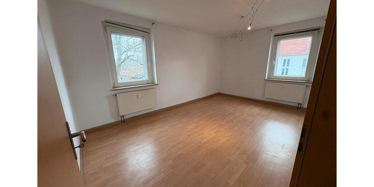 Maisonettenwohnung Untermeitingen - 3 Zimmer, 100 m&sup2;, 1.000&euro; | Angebot:24981683