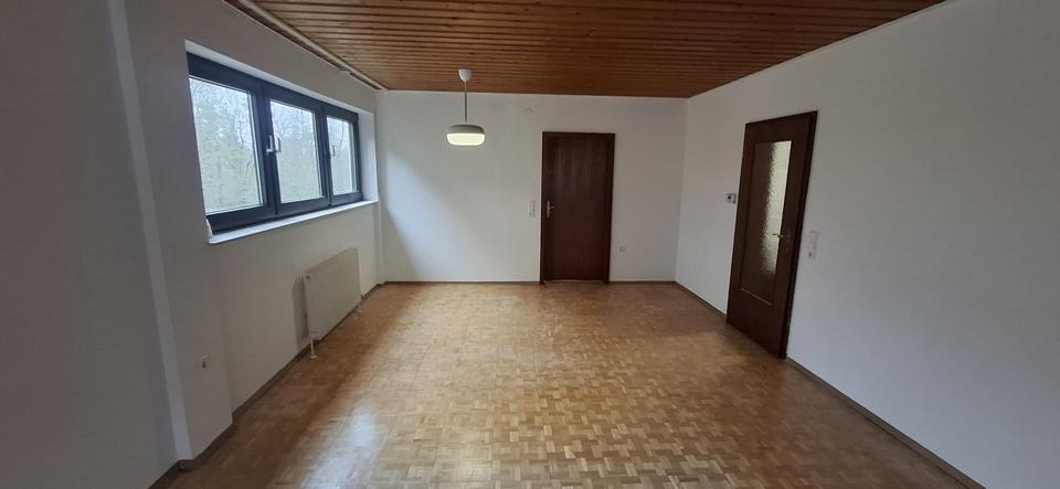 Erdgeschoßwohnung Queidersbach - 4 Zimmer, 107 m&sup2;, 1.200&euro; | Angebot:24748822