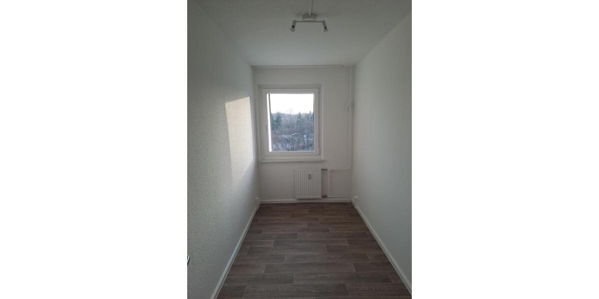 Wohnen auf Zeit Freiberg - 1 Zimmer, 8 m&sup2;, 268&euro; | Angebot:25295728