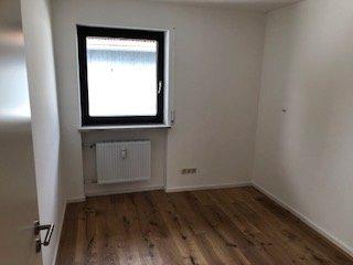 Etagenwohnung Schongau - 3 Zimmer, 72 m&sup2;, 1.000&euro; | Angebot:26682598