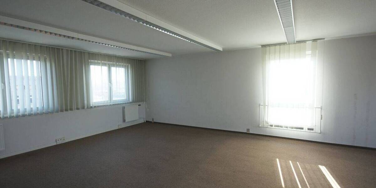 Gewerbeobjekt Berlin Marzahn - 1 Zimmer, 67 m&sup2;, 864&euro; | Angebot:26162830