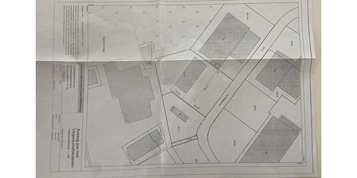 Industriehalle mit Büro, großer Freifläche, PV & Klima zimmer