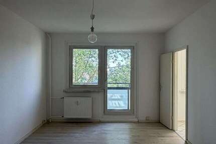 Wohnung Berlin Hellersdorf - 1 Zimmer, 34 m&sup2;, 589&euro; | Angebot:27236585