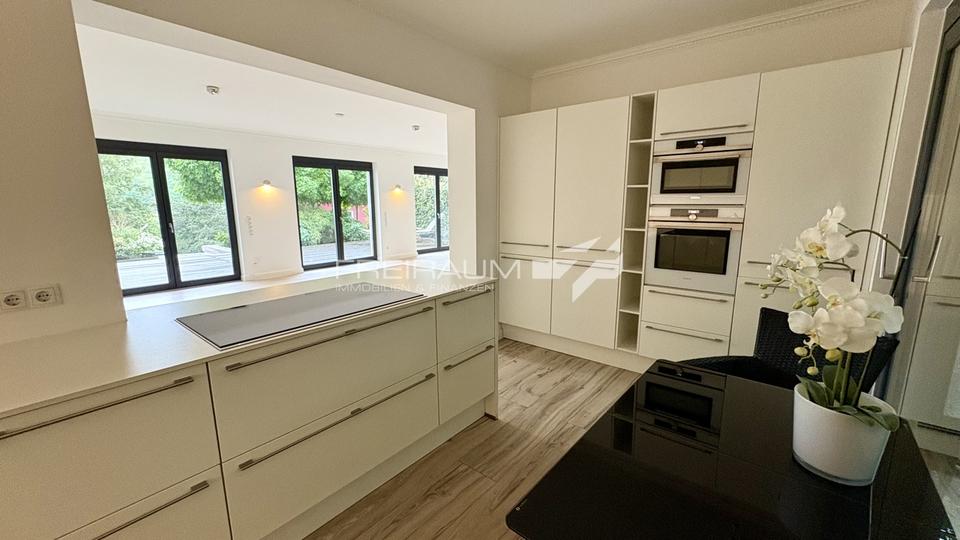 Maisonettenwohnung Siegen - 4 Zimmer, 190 m&sup2;, 2.000&euro; | Angebot:26496310