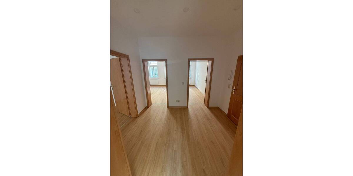 Etagenwohnung Gera Innenstadt - 2 Zimmer, 51 m&sup2;, 390&euro; | Angebot:26188073