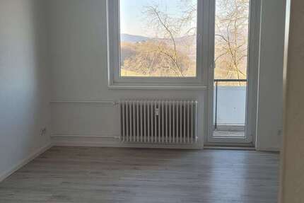 Wohnung Eschwege - 3 Zimmer, 66 m&sup2;, 480&euro; | Angebot:27134660
