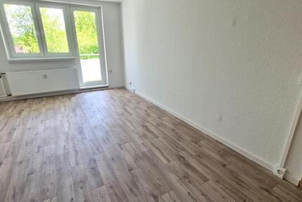 Geräumige 4-Zimmer-Wohnung – ab sofort bezugsfrei! 4 zimmer