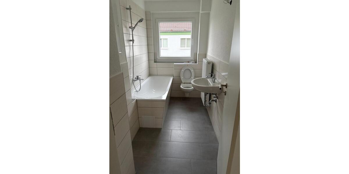 Wann dürfen wir Sie begrüßen? Neu sanierte 3-Raum-Wohnung in Greußen. 3 zimmer