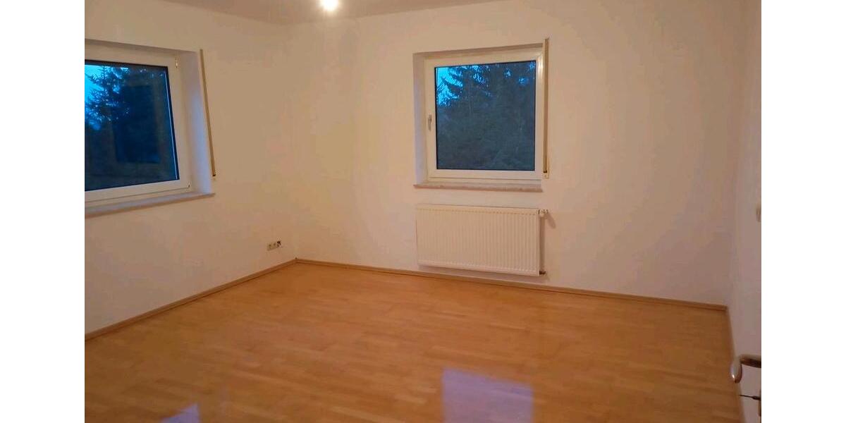 Erdgeschoßwohnung Hofbieber - 5 Zimmer, 128 m&sup2;, 949&euro; | Angebot:26083589