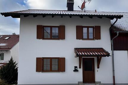 Einfamilienhaus zu Vermieten 4 zimmer