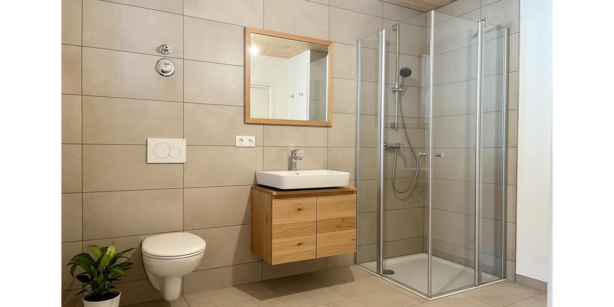 Etagenwohnung Vilsbiburg - 4 Zimmer, 102 m&sup2;, 1.310&euro; | Angebot:24781864