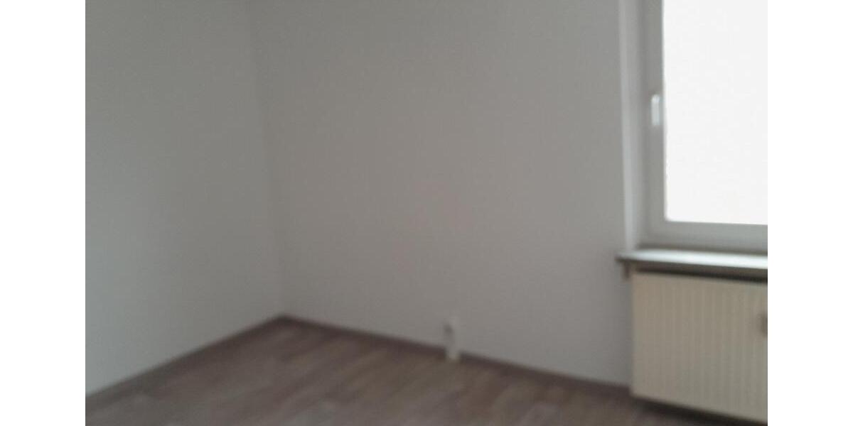 Etagenwohnung Altentreptow - 3 Zimmer, 68 m&sup2;, 430&euro; | Angebot:26533796