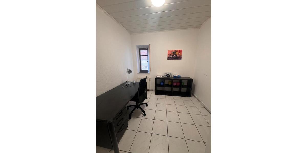 Wohnen auf Zeit Bruchköbel - 4 Zimmer, 110 m&sup2;, 1.550&euro; | Angebot:26355219