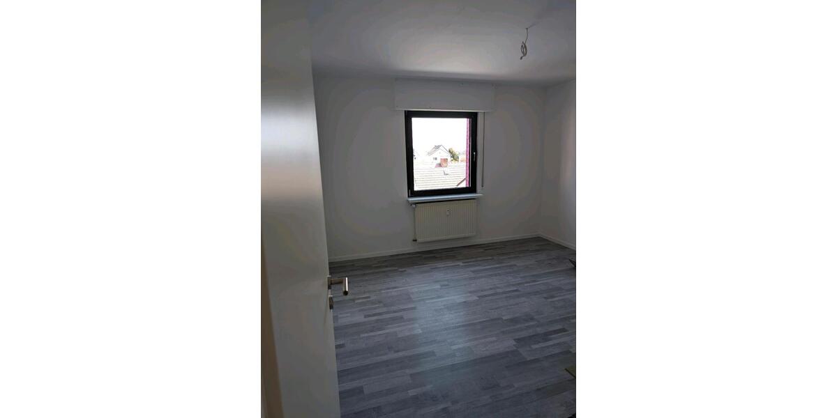 Etagenwohnung Seligenstadt - 4 Zimmer, 91 m&sup2;, 1.300&euro; | Angebot:26056987