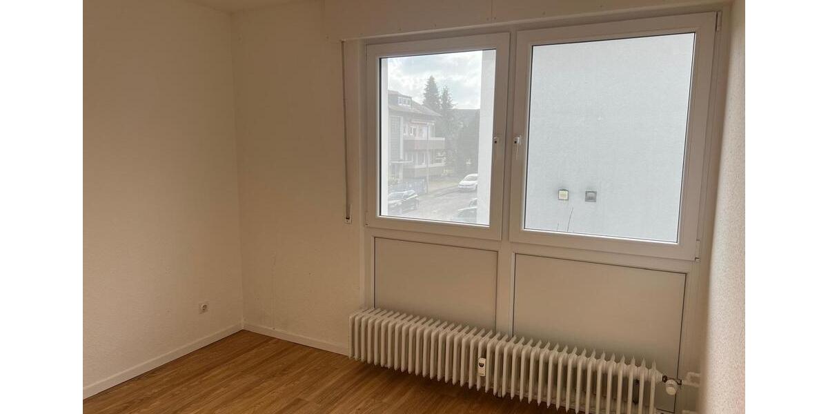 Etagenwohnung Leverkusen Schlebusch - 3 Zimmer, 123 m&sup2;, 1.400&euro; | Angebot:25961268