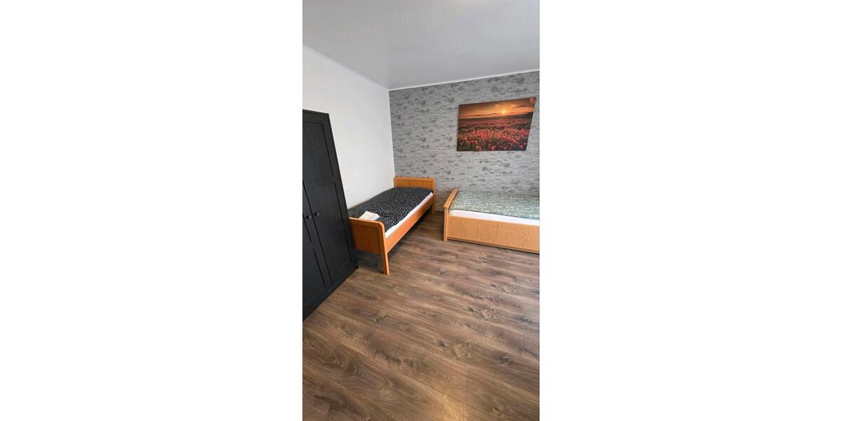 Wohnen auf Zeit Wesseling - 5 Zimmer, 160 m&sup2;, 18&euro; | Angebot:20826339