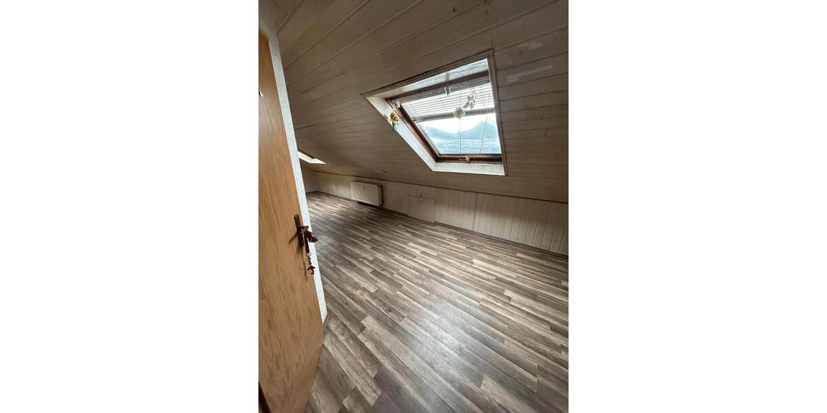 Dachgeschoßwohnung Albstadt - 1 Zimmer, 35 m&sup2;, 420&euro; | Angebot:26704429