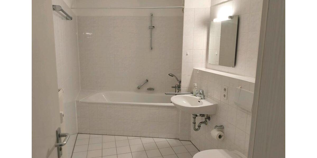 Etagenwohnung Weilheim in Oberbayern - 3 Zimmer, 76 m&sup2;, 1.100&euro; | Angebot:25168419