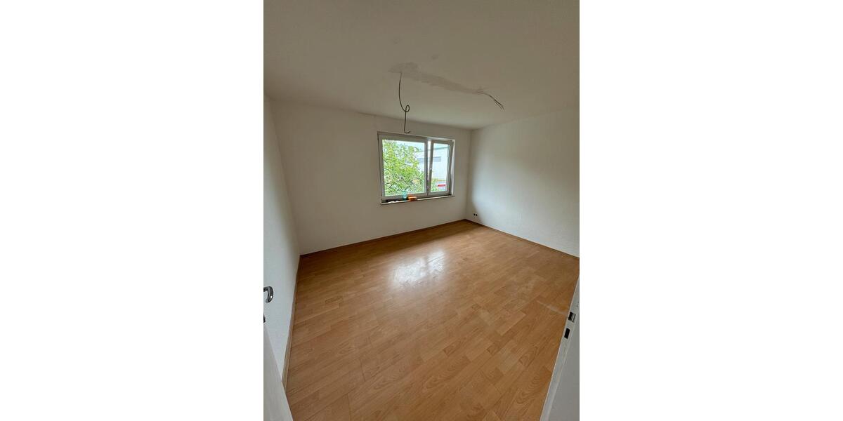 Etagenwohnung Albstadt - 2 Zimmer, 66 m&sup2;, 900&euro; | Angebot:26636271