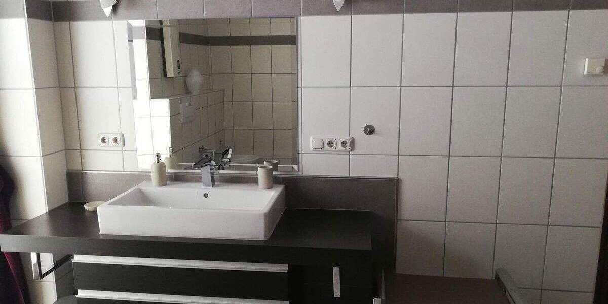 Einfamilienhaus Reil - 5 Zimmer, 142 m&sup2;, 940&euro; | Angebot:25870177