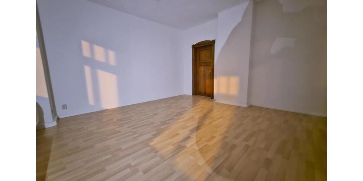 Etagenwohnung Altenburg - 4 Zimmer, 70 m&sup2;, 455&euro; | Angebot:25785344