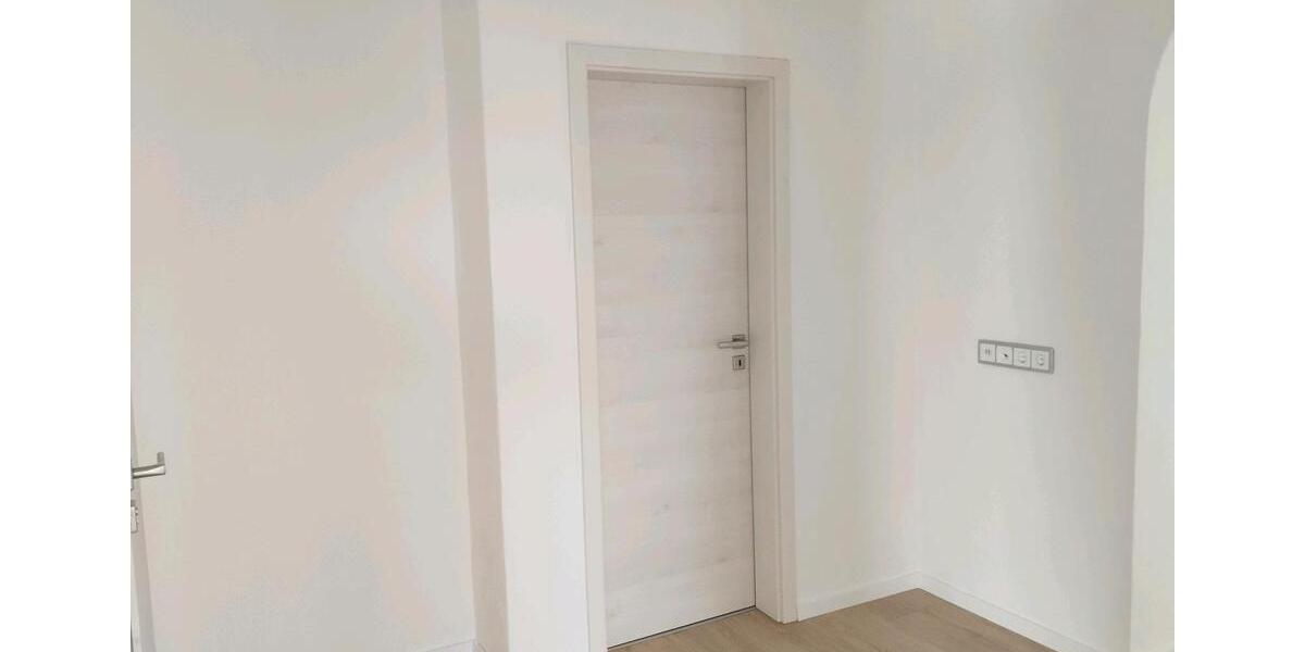 Erdgeschoßwohnung Ebnath - 3.5 Zimmer, 102 m&sup2;, 800&euro; | Angebot:26580899