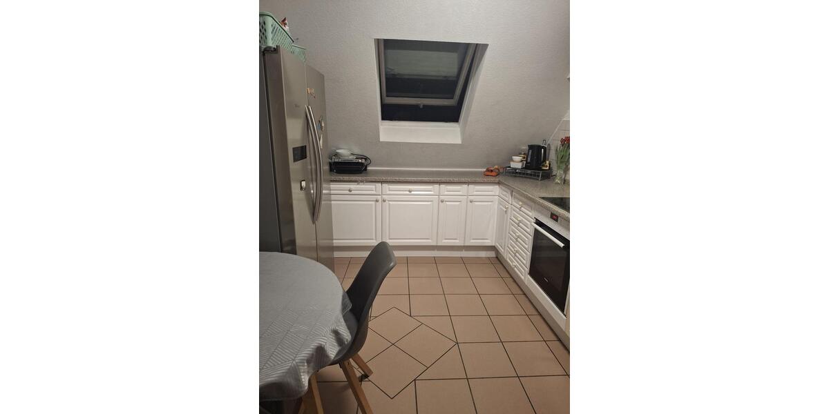 Etagenwohnung Butzbach - 3 Zimmer, 90 m&sup2;, 950&euro; | Angebot:26385293