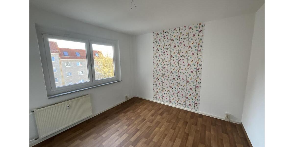 Etagenwohnung Suhl - 3 Zimmer, 72 m&sup2;, 433&euro; | Angebot:26676883