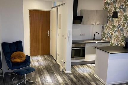 RENOVIERTE VOLLMÖBLIERTE 1 Zimmer WOHNUNG- WESTADT KARLSRUHE zimmer