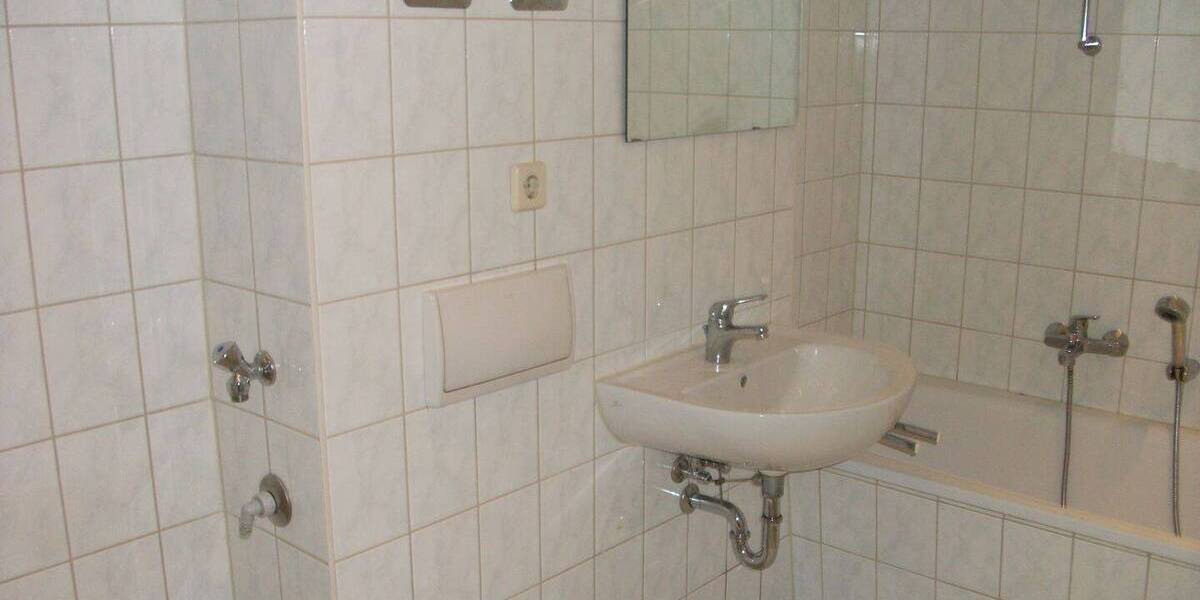 Etagenwohnung Chemnitz Kapellenberg - 2 Zimmer, 42 m&sup2;, 224&euro; | Angebot:26320319